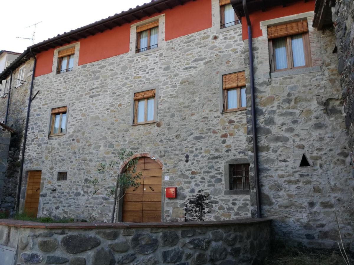 B & B Via Di Mezzo Coreglia Antelminelli Exteriör bild